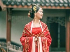 浅析八字：烂桃花多的女命八字